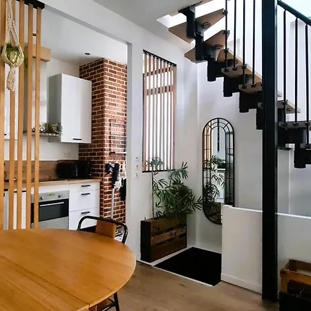 Appartement Maison De Entre Disneyland Et Paris. *